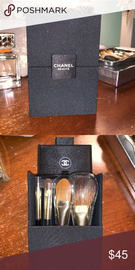 chanel travel brush|chanel face brush.